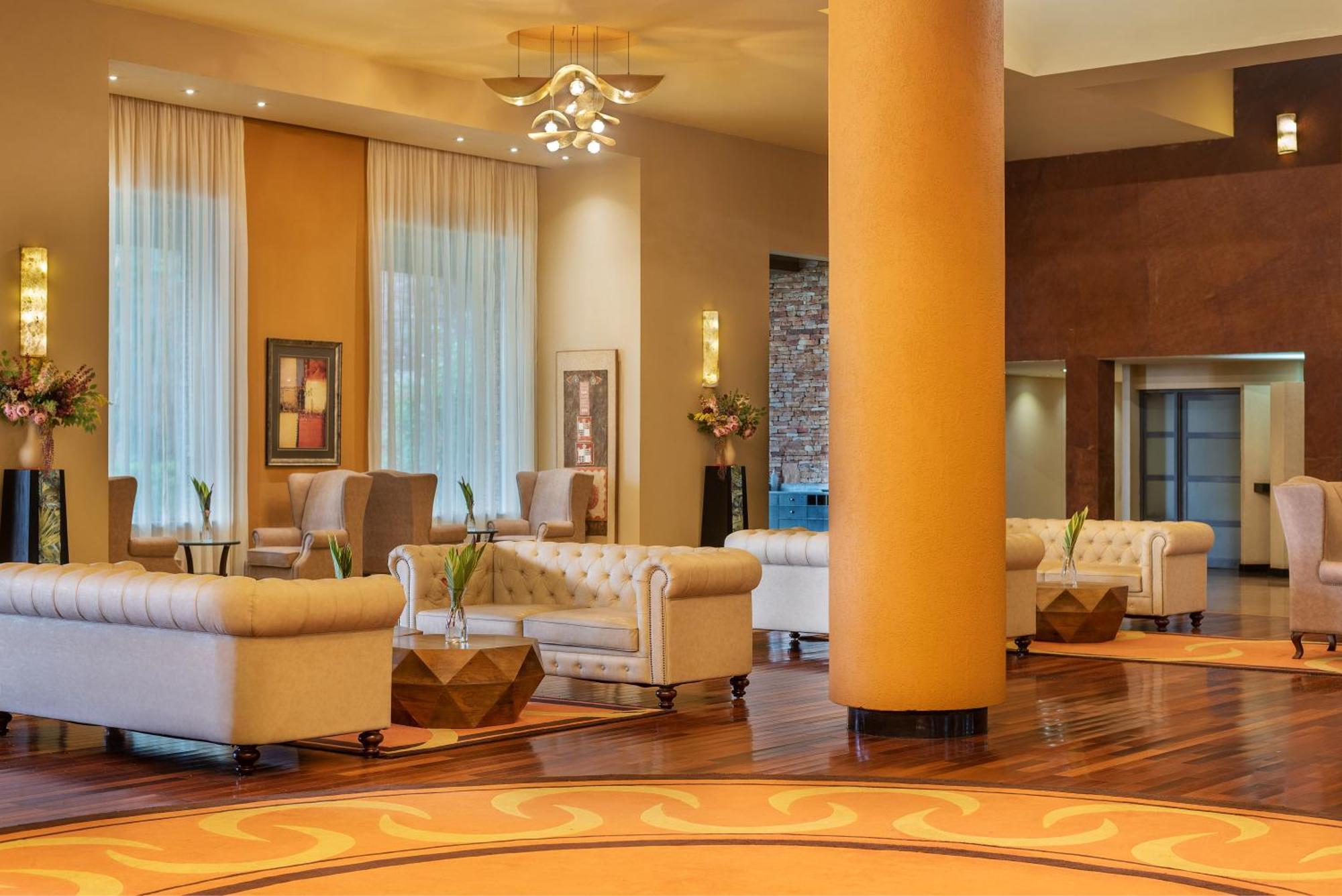 Speke Resort And Conference Center Кампала Экстерьер фото